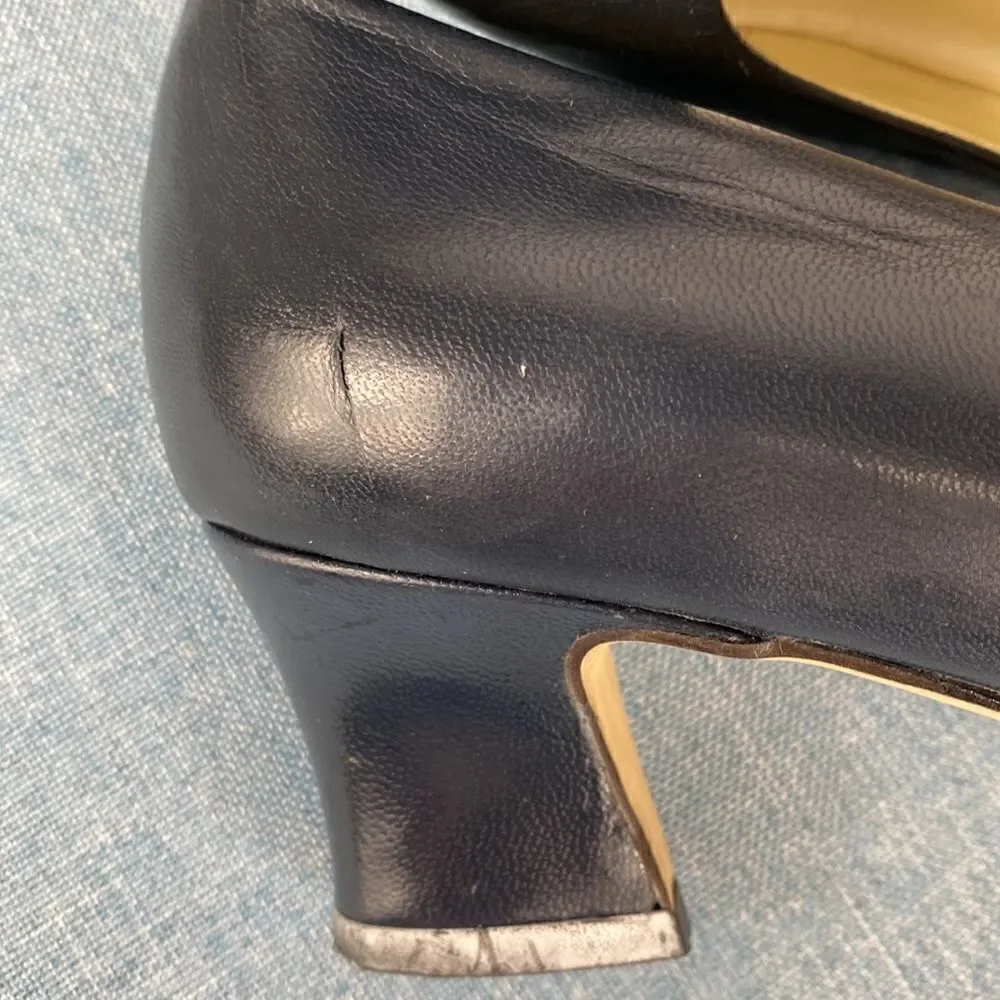 Andrew Geller classic black leather square toe heels size 8 M